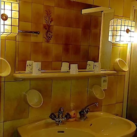 Morris Apartman *