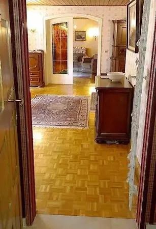 Morris Apartment *