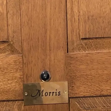Morris Apartment *
